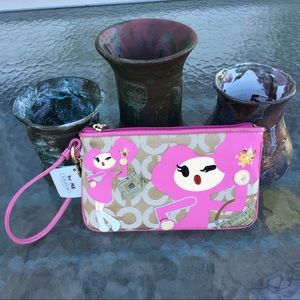 NWT Coach wristlet
